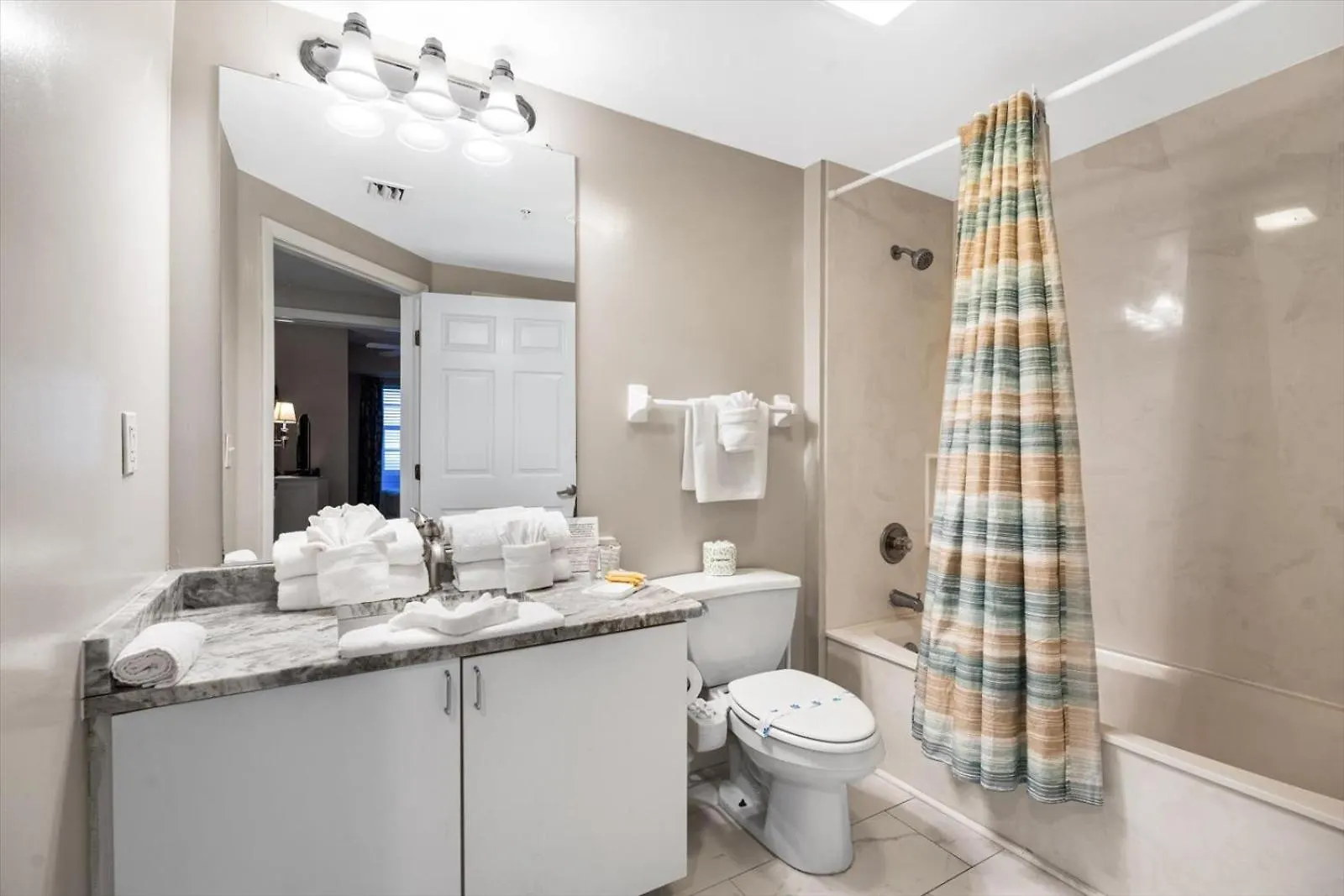 펜션 Oceanfront Bliss 2 Bedroom Retreat With Direct Ocean Front Balcony At The Wyndham Ocean Walk Resort 데이토나 비치